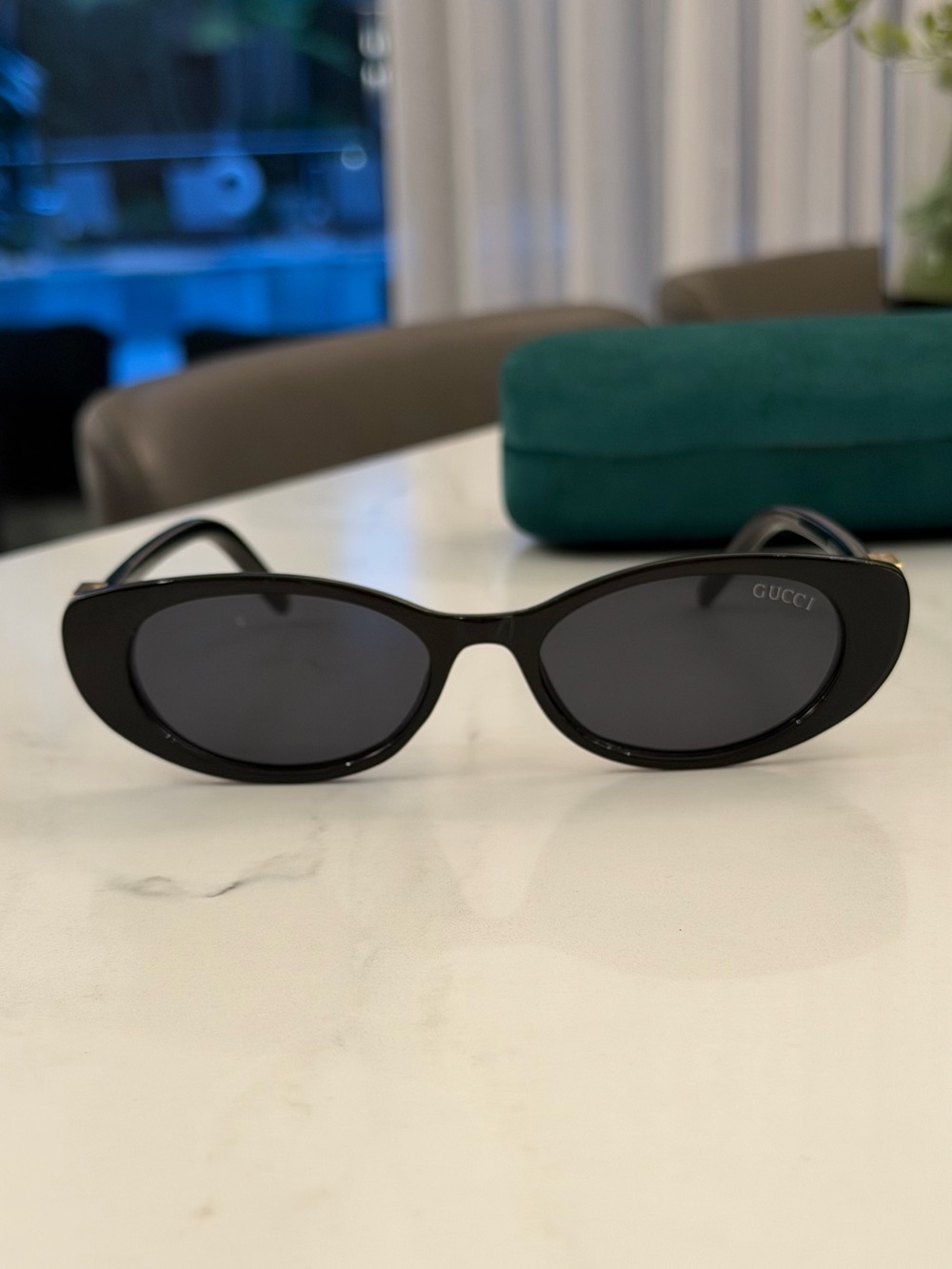 Gucci Black Oval Women's Sunglasses with Dark Lenses - Picture 4 of 13